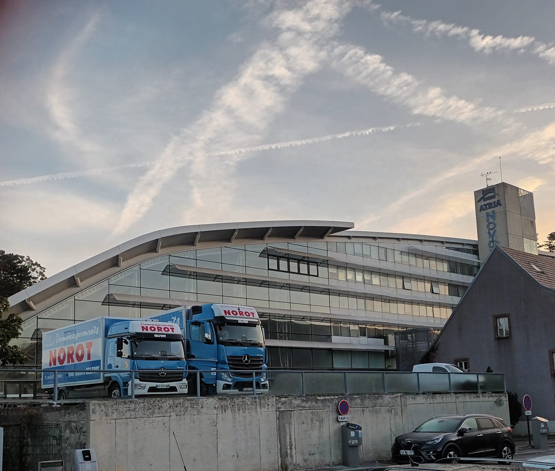 Vue avant du camion Norot