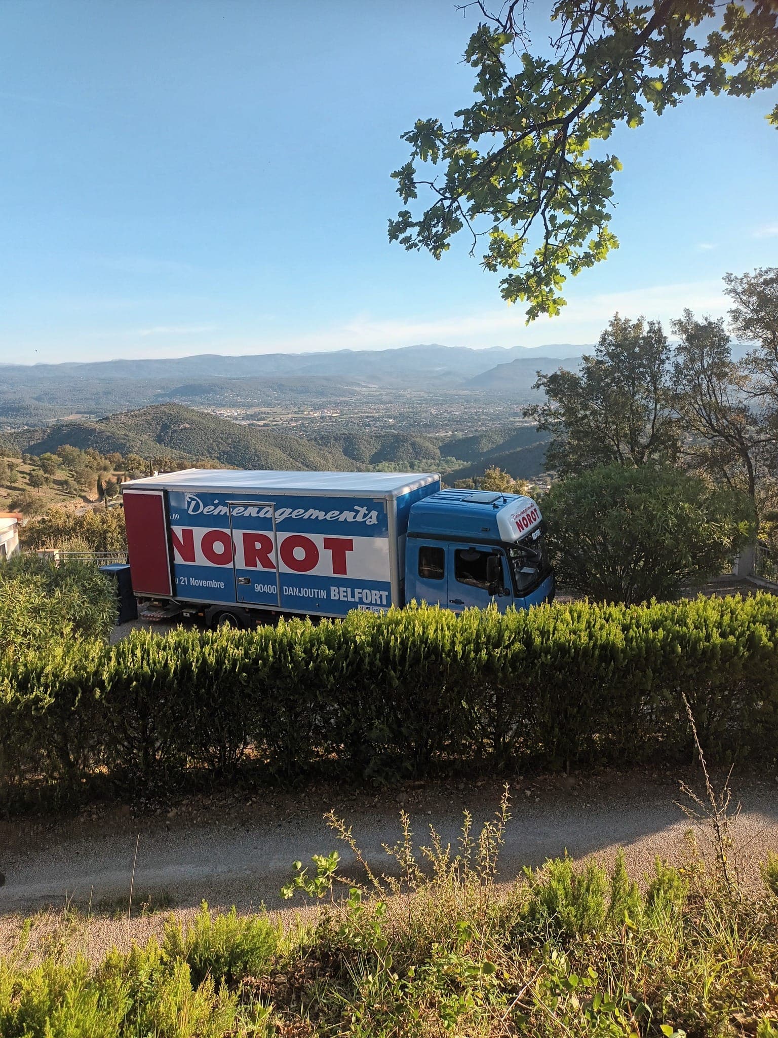 Camion de déménagement Norot